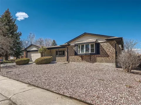 661 Joplin St, Aurora, CO 80011