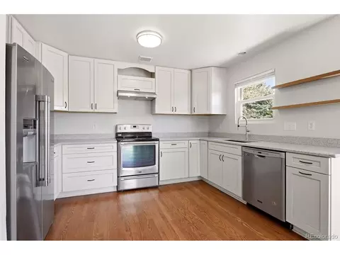 Kitchen - 19232 E Baker Pl, Aurora, CO 80013 photo 2 of 3
