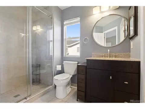 Bath - 19232 E Baker Pl, Aurora, CO 80013 photo 2 of 6