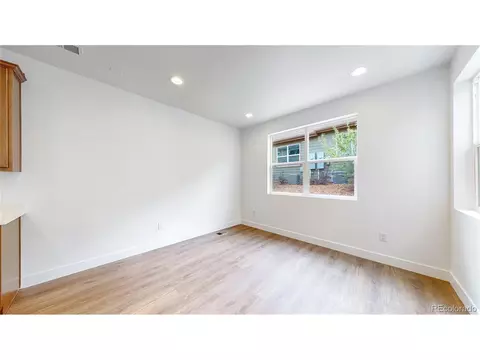 9727 Ash Ln, Thornton, CO 80229 photo 4