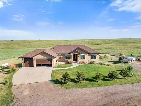 43578 E Harvard Pl, Bennett, CO 80102 photo 1