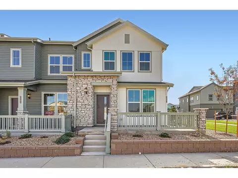 2001 S Haleyville Way, Aurora, CO 80018