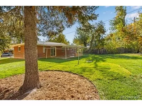Exterior - 355 32nd St, Boulder, CO 80305 photo 3 of 3