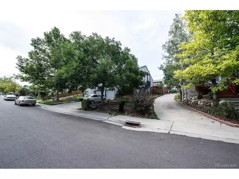 2265 W Hillside Ave, Englewood, CO 80110