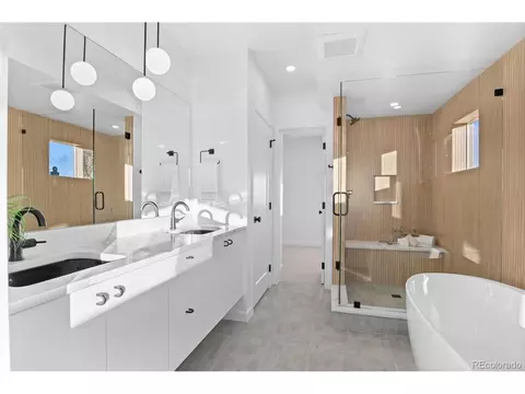 2316 S Acoma St, Denver, CO 80223