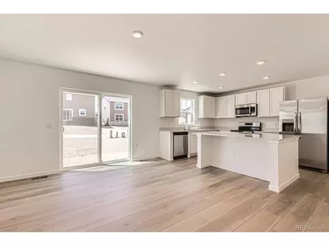 21996 E 39th Pl, Aurora, CO 80019 photo 5
