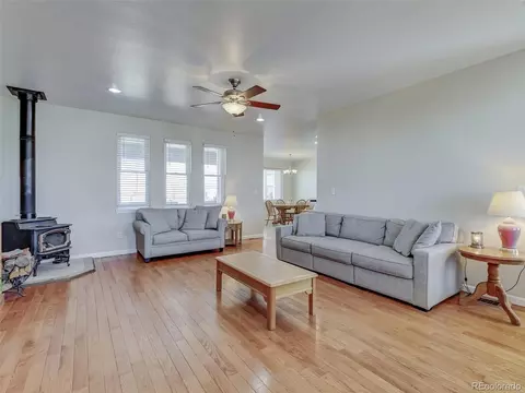 353 S Split Rock Rd, Bennett, CO 80102 photo 4