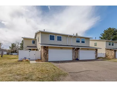 2426 S Vaughn Way #D, Aurora, CO 80014