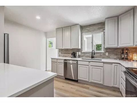 1386 Dexter St, Broomfield, CO 80020