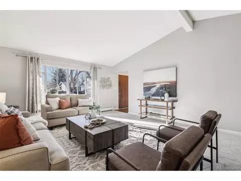 6890 S Bemis St, Littleton, CO 80120