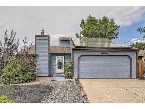 19947 E Wagontrail Dr, Centennial, CO 80015
