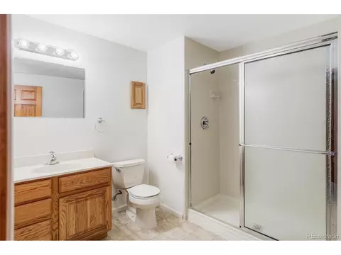Bath - 22110 E Jamison Pl, Aurora, CO 80016 photo 7 of 7