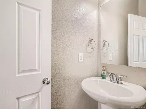 23967 E 3rd Pl, Aurora, CO 80018 photo 14
