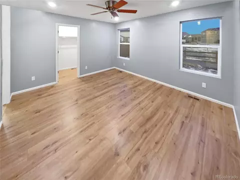 27699 E 7th Ln, Aurora, CO 80018 photo 5