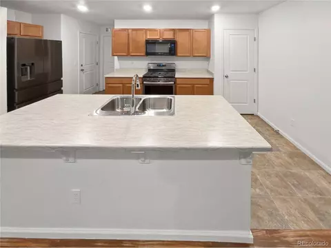 27699 E 7th Ln, Aurora, CO 80018 photo 14