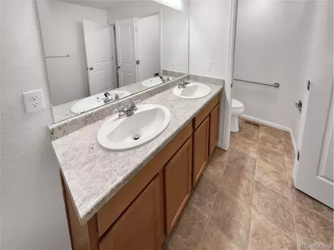 27699 E 7th Ln, Aurora, CO 80018 photo 7