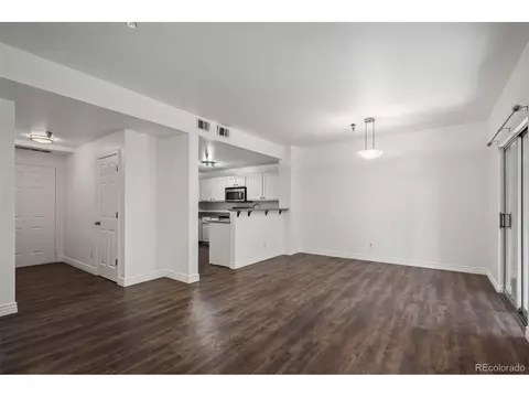 2575 S Syracuse Way #H206, Denver, CO 80231