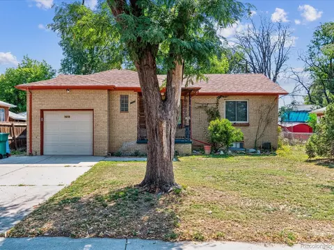 1012 Lansing St, Aurora, CO 80010