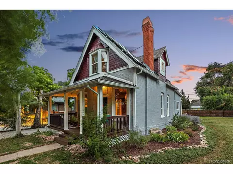 1620 Dallas St, Aurora, CO 80010