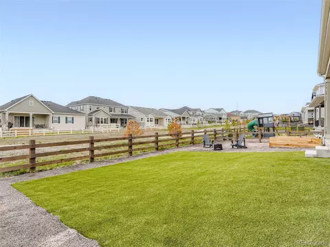 27768 E Ottawa Ave, Aurora, CO 80016 photo 4