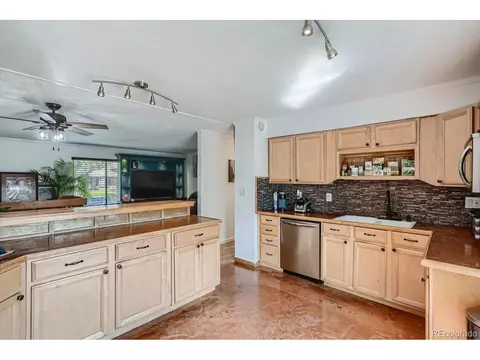 18174 E Kepner Dr, Aurora, CO 80017 photo 14