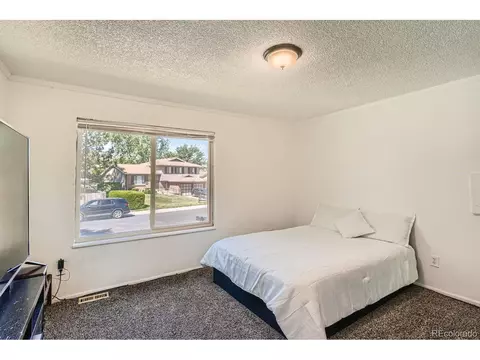 18174 E Kepner Dr, Aurora, CO 80017 photo 4