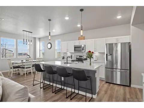 28458 E 8th Pl, Aurora, CO 80018 photo 7