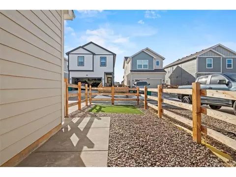 28458 E 8th Pl, Aurora, CO 80018 photo 24