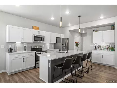28458 E 8th Pl, Aurora, CO 80018 photo 11