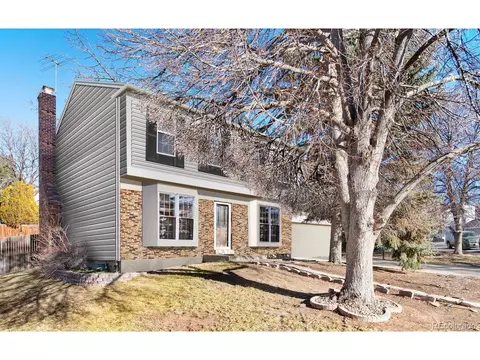 1050 S Lewiston Way, Aurora, CO 80017