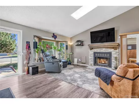 4523 Deephaven Ct, Denver, CO 80239 photo 6