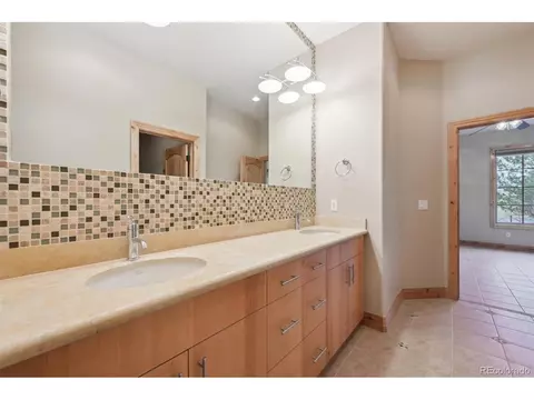 9081 E Wesley Dr, Denver, CO 80231 photo 45
