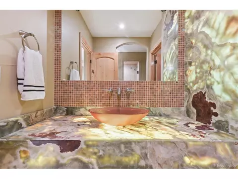 9081 E Wesley Dr, Denver, CO 80231 photo 43
