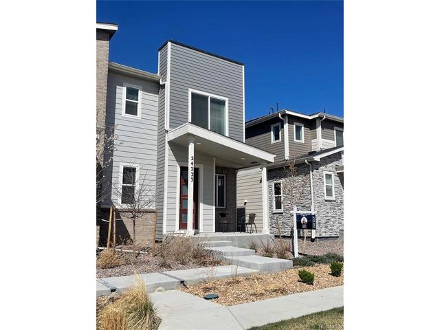 24233 E 41st Ave, Aurora, CO 80019