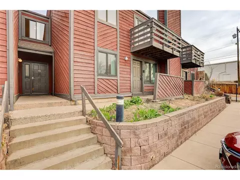 Undisclosed, Englewood, CO 80110