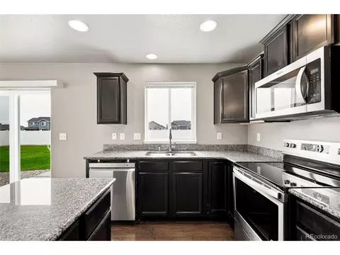 Kitchen - 2063 Tabor St, Berthoud, CO 80513 photo 7 of 8