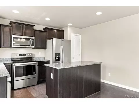 Kitchen - 2063 Tabor St, Berthoud, CO 80513 photo 3 of 8