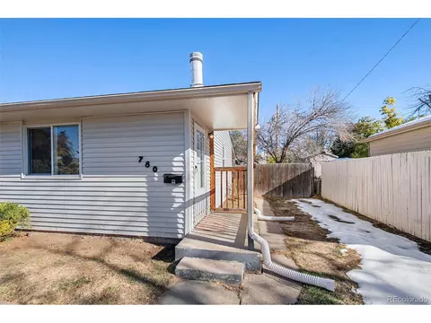 780 Iola St, Aurora, CO 80010 photo 4