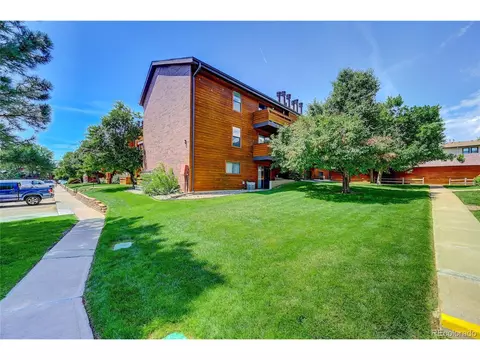 335 Wright St #112, Lakewood, CO 80228 photo 2