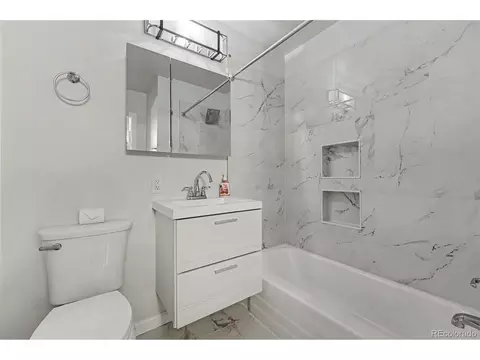 Bath - 7991 E Kenyon Dr, Denver, CO 80237 photo 2 of 3