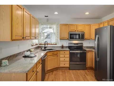 2421 E 126th Loop, Thornton, CO 80241 photo 11