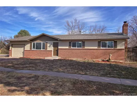 1211 Moffat Cir, Colorado Springs, CO 80915