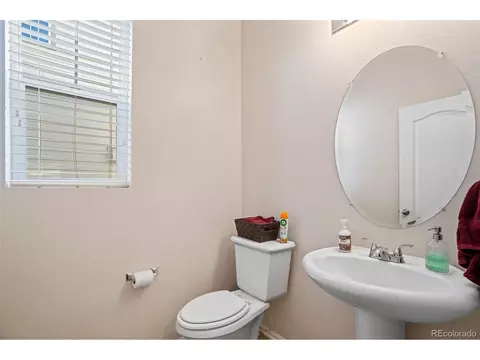 6635 S Kellerman Way, Aurora, CO 80016 photo 10