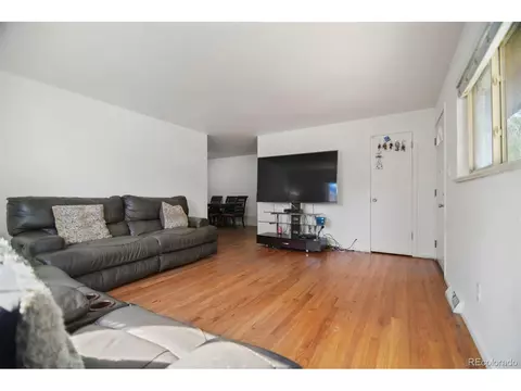 1325 Iola St, Aurora, CO 80010 photo 3