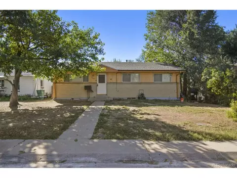 1325 Iola St, Aurora, CO 80010 photo 2