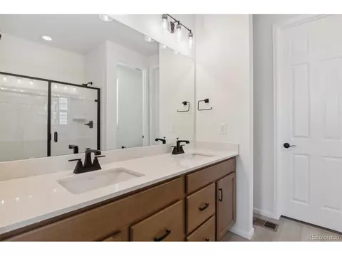 24524 E 37th Ave, Aurora, CO 80019 photo 18