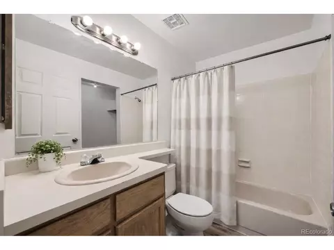 Bath - Undisclosed, Aurora, CO 80017 photo 3 of 4