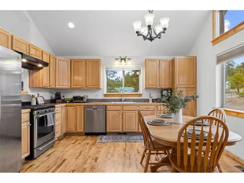 Kitchen - 34 S Circle Dr, Bailey, CO 80421 photo 2 of 5