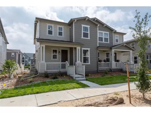 2412 Yukon Dr, Longmont, CO 80504