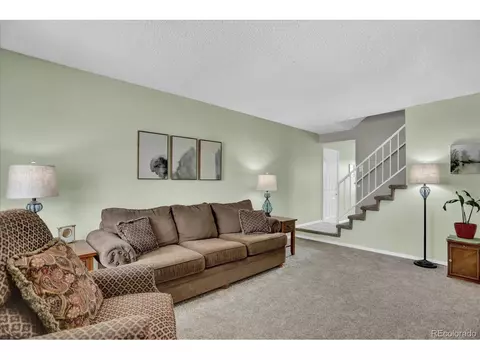 19146 E 22nd Dr, Aurora, CO 80011 photo 3